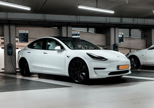 Gratis tanken met een Tesla